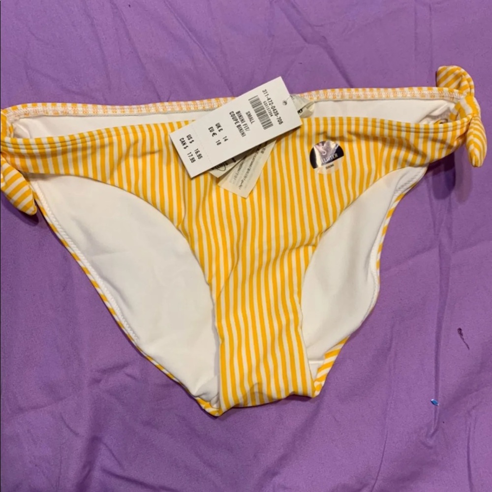 Bikini bottoms